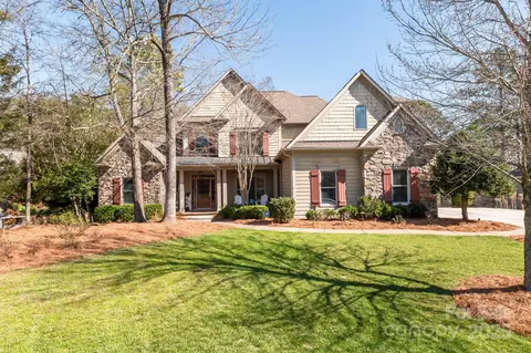 258 Ridge Reserve Dr, Lake Wylie, SC 29710