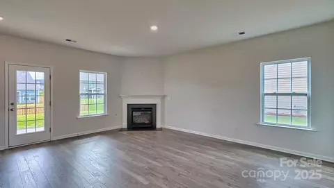 60 Lance Forest Rd, Fletcher, NC 28732 photo 10