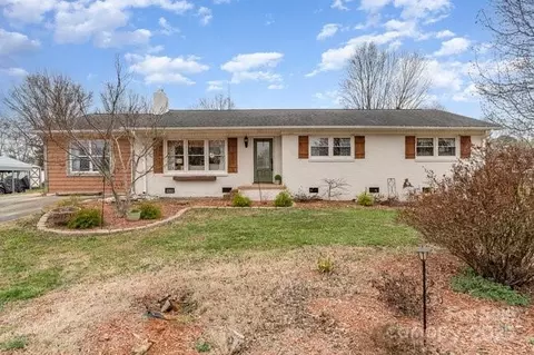 127 Wright Cir, Cherryville, NC 28021 photo 2