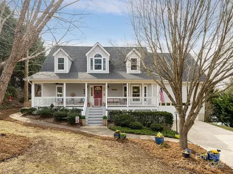 26 Whitetail Dr, Weaverville, NC 28787