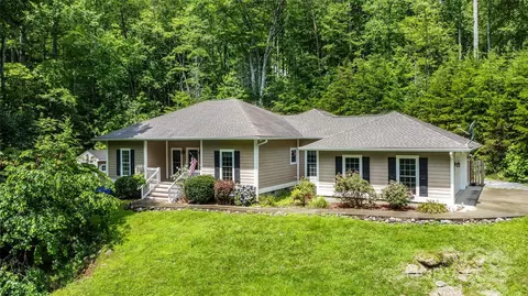941 Wash Freeman Rd, Hendersonville, NC 28792
