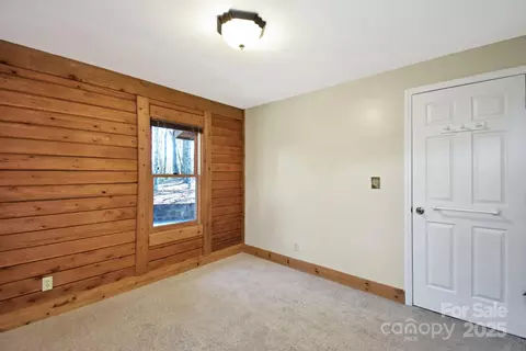 218 Doe Run, Purlear, NC 28665 photo 21