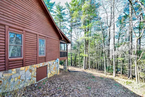 218 Doe Run, Purlear, NC 28665 photo 29
