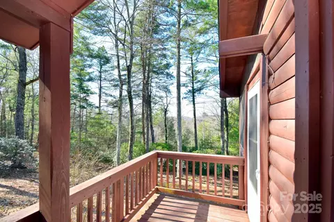 218 Doe Run, Purlear, NC 28665 photo 16