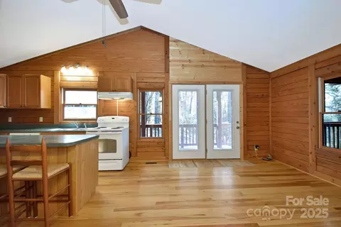 218 Doe Run, Purlear, NC 28665 photo 13