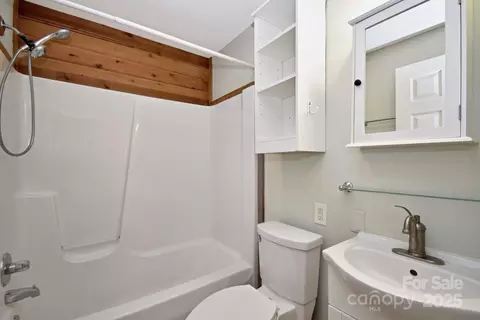 218 Doe Run, Purlear, NC 28665 photo 24