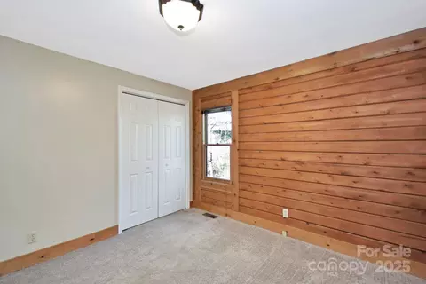 218 Doe Run, Purlear, NC 28665 photo 23