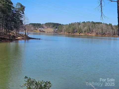 3049 Jumping 104 Run #104, Connelly Springs, NC 28612