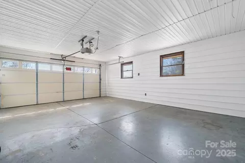 2028 Hendil St, Conover, NC 28613 photo 23