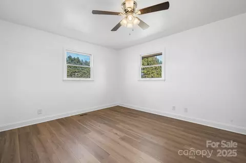 2028 Hendil St, Conover, NC 28613 photo 13