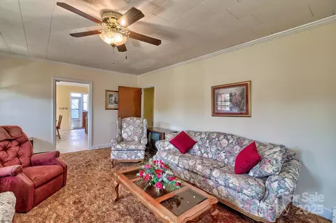 321 E Sewell St, Pageland, SC 29728 photo 5