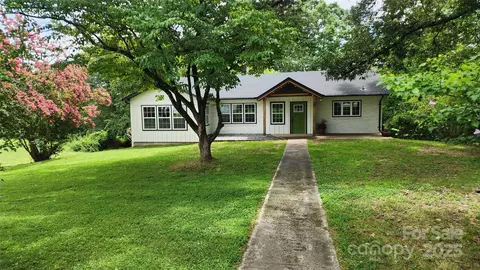 621 Watts Ne St NE, Valdese, NC 28690