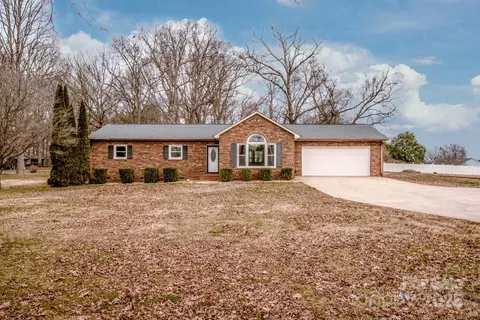 342 Monticello Rd, Statesville, NC 28625