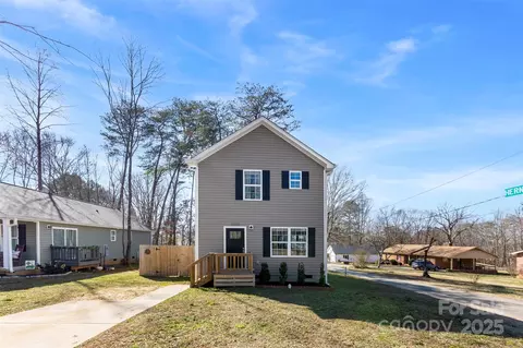 1070 Redleaf Trl, Lincolnton, NC 28092
