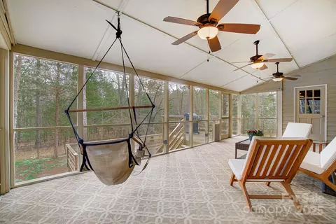 Exterior - 1426 Crescent St, Monroe, NC 28112 photo 8 of 14