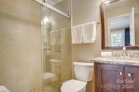 Bath - 1426 Crescent St, Monroe, NC 28112 photo 2 of 3