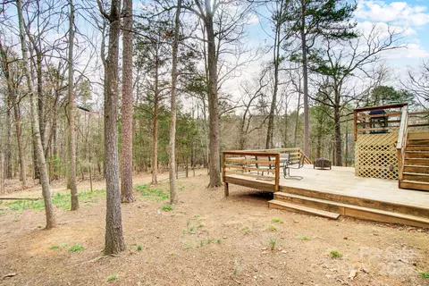 Exterior - 1426 Crescent St, Monroe, NC 28112 photo 11 of 14