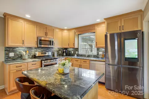 Kitchen - 1426 Crescent St, Monroe, NC 28112 photo 3 of 6