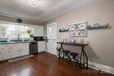 407 S Cedar St, Pageland, SC 29728 photo 6
