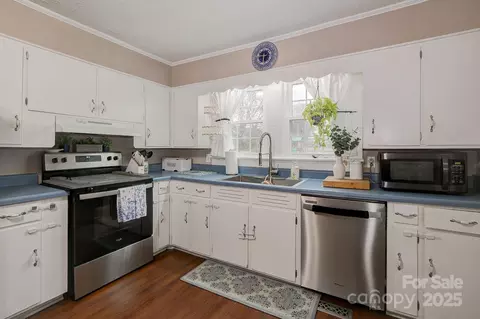 407 S Cedar St, Pageland, SC 29728 photo 5