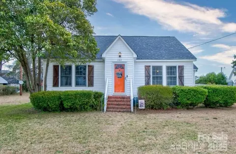 407 S Cedar St, Pageland, SC 29728