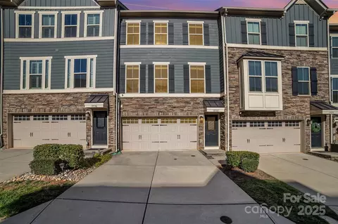1932 Catkin Ln, Charlotte, NC 28205