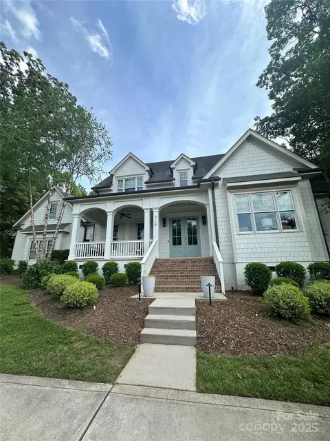 715 Harvest Pointe Dr, Fort Mill, SC 29708 photo 1