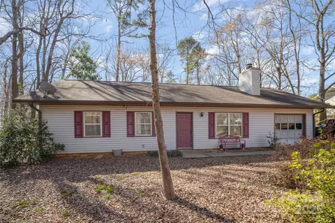 6817 Fieldlark Ln, Charlotte, NC 28227