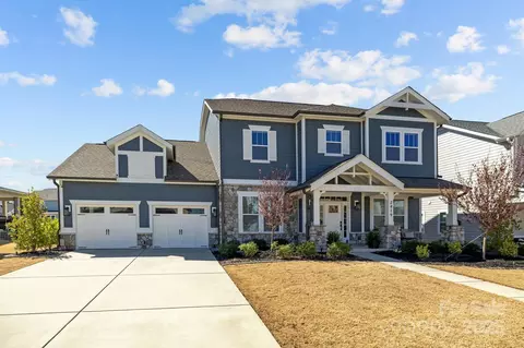 2419 Paddlers Cove Dr, Clover, SC 29710