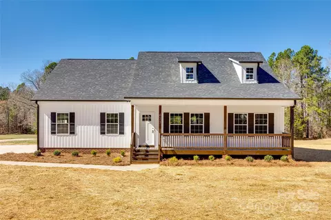 453 Cedar Grove Rd, Clover, SC 29710