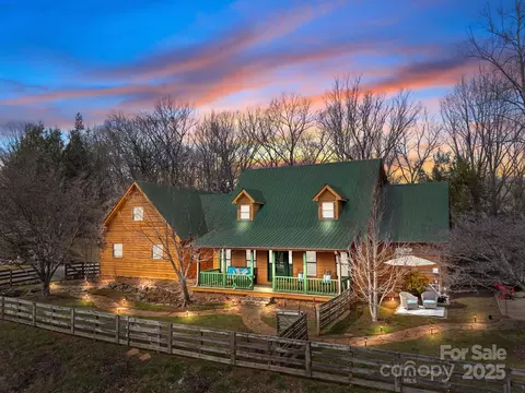56 Bobwhite Hl, Leicester, NC 28748