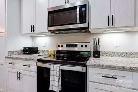 Kitchen - 122 Cascade Ridge Rd, Fairview, NC 28730 photo 4 of 4