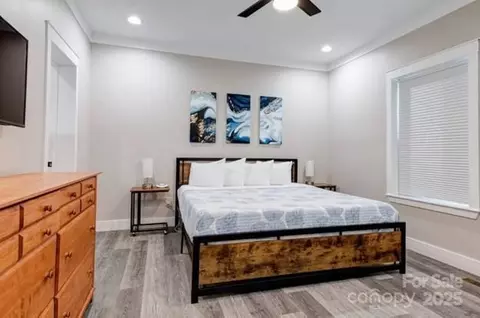 Bedroom - 122 Cascade Ridge Rd, Fairview, NC 28730 photo 1 of 5