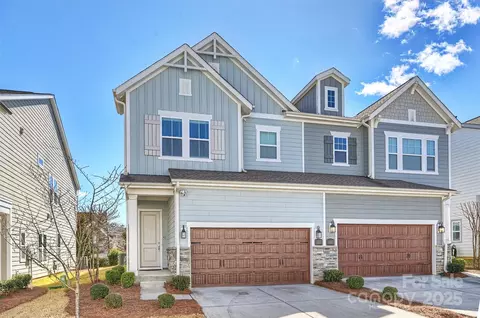 11013 Cobb Creek Ct, Charlotte, NC 28277