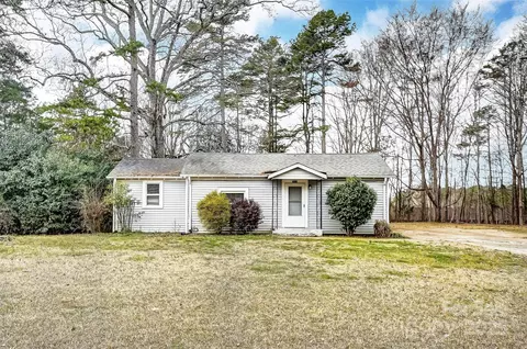 7909 Large Oak Ln, Mint Hill, NC 28227