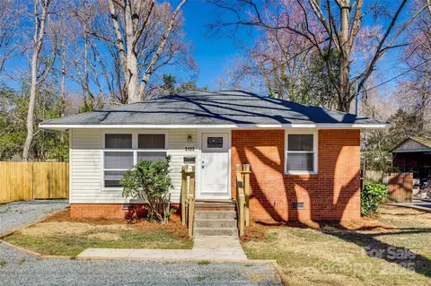 2123 Purser Dr, Charlotte, NC 28215