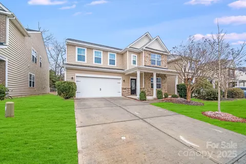 2679 Southern Trace Dr, Waxhaw, NC 28173