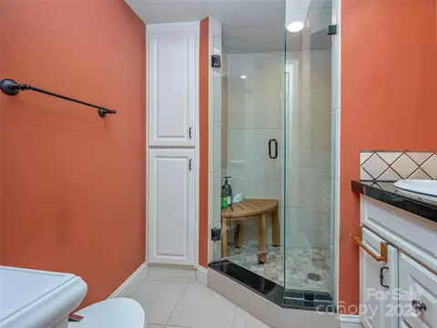 Bath - 651 Macedonia Rd, Saluda, NC 28773 photo 1 of 1