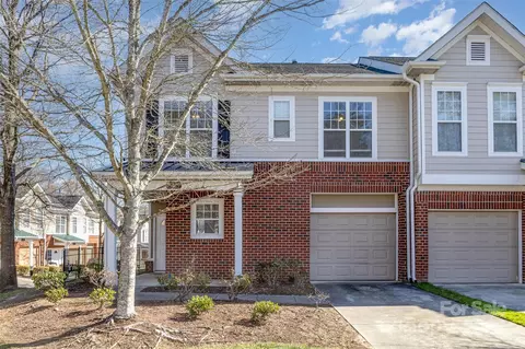 15425 Coventry Court Ln, Charlotte, NC 28277