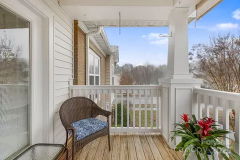 16614 Amberside E Rd E, Cornelius, NC 28031 photo 13