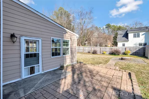 Exterior - 8430 Forest Shadow Cir, Cornelius, NC 28031 photo 6 of 10