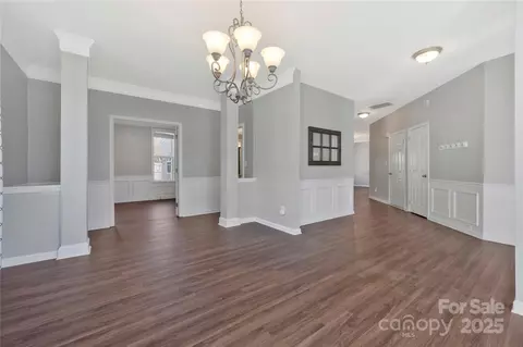 Living - 8430 Forest Shadow Cir, Cornelius, NC 28031 photo 2 of 11