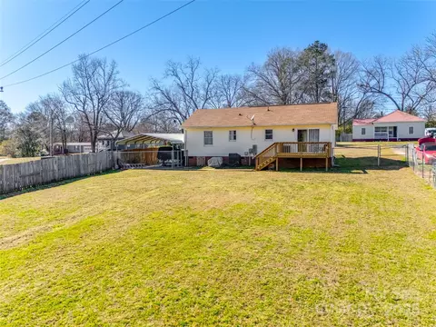 Exterior - 307 Walnut St, Clover, SC 29710 photo 6 of 6