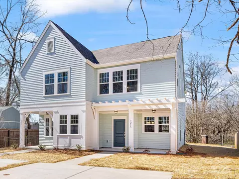 3215 Isenhour St, Charlotte, NC 28206