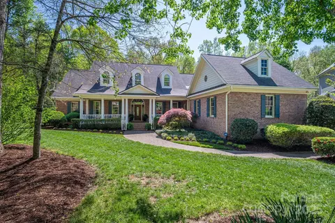 13822 Tributary Ct, Davidson, NC 28036