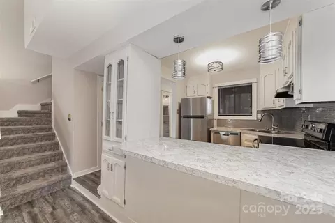 100 Willow Run 7 Dr #7, Gastonia, NC 28056