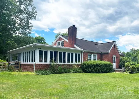 876 Old Fort Sugar Hill Rd, Old Fort, NC 28762
