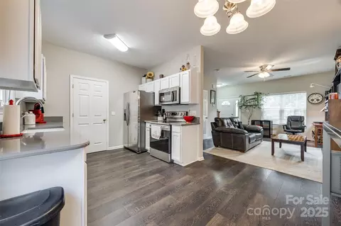 140 Reid Ln, Pineville, NC 28134