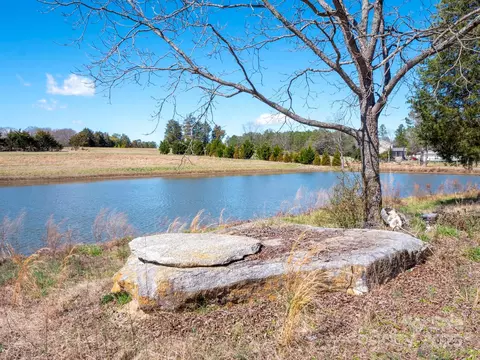 214 Currence Rd, Clover, SC 29710 photo 4