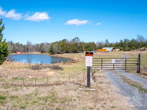 214 Currence Rd, Clover, SC 29710 photo 8